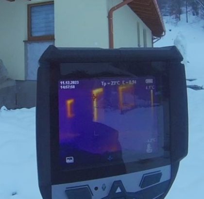 Termovízne meranie domu - snímanie exteriéru profesionálnym prístrojom